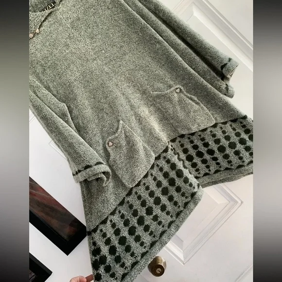 Gizel Womens  Fuzzy‎ Sweater One Size Green  Dots Cozy 3/4 Sleeve - Picture 2 of 7